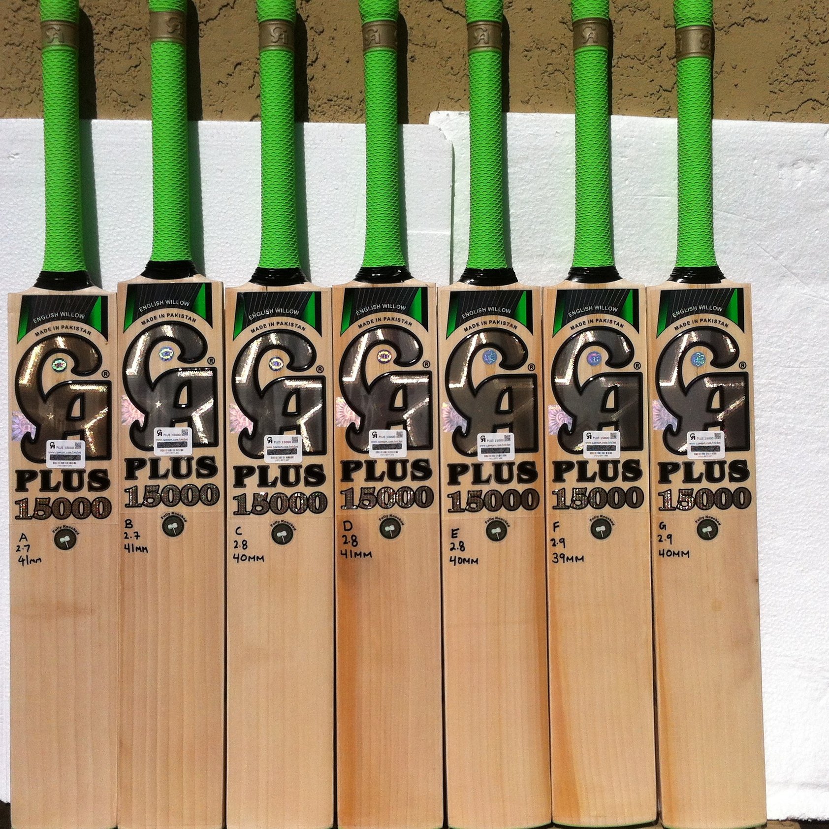 CA PLUS 15000 English Willow Cricket Bat Buy Online in UAE. Sporting Goods Products in the