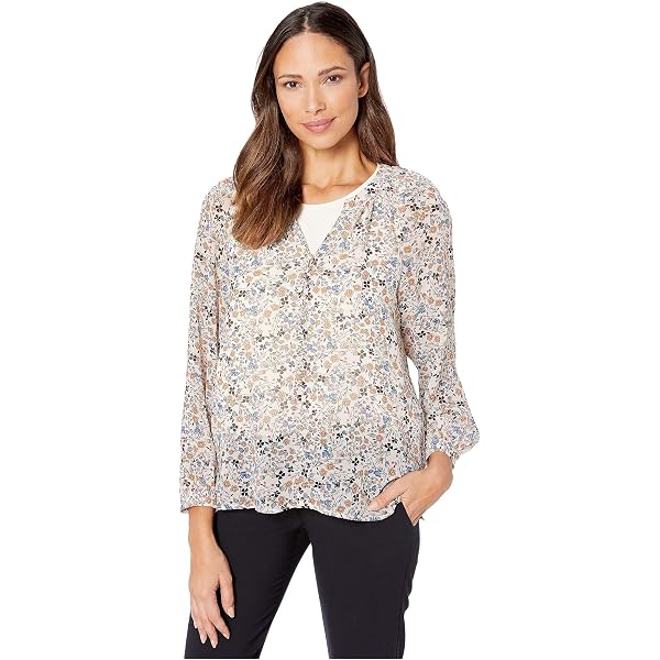 Amazon.com: Vince Camuto V-Neck Tulip Sleeve Blouse Foxtrot XS