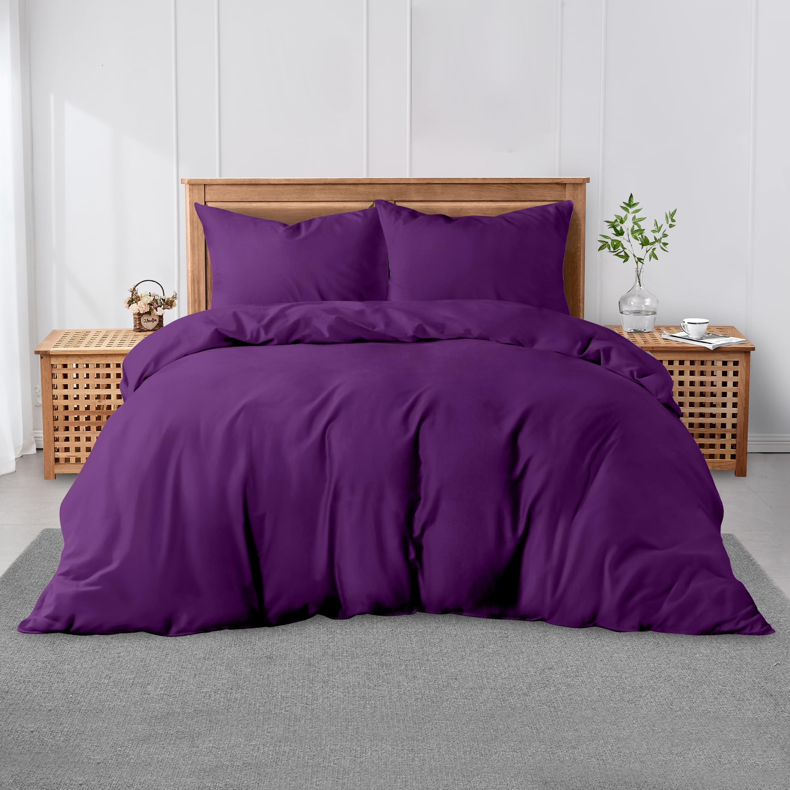 GC GAVENO CAVAILIA Super King Plain Dyed Duvet Cover Set with Pillowcases - Soft Comfortable, Lightweight Polycotton Bedding, Easy-Care - Quilt Comforter Cover - Berry