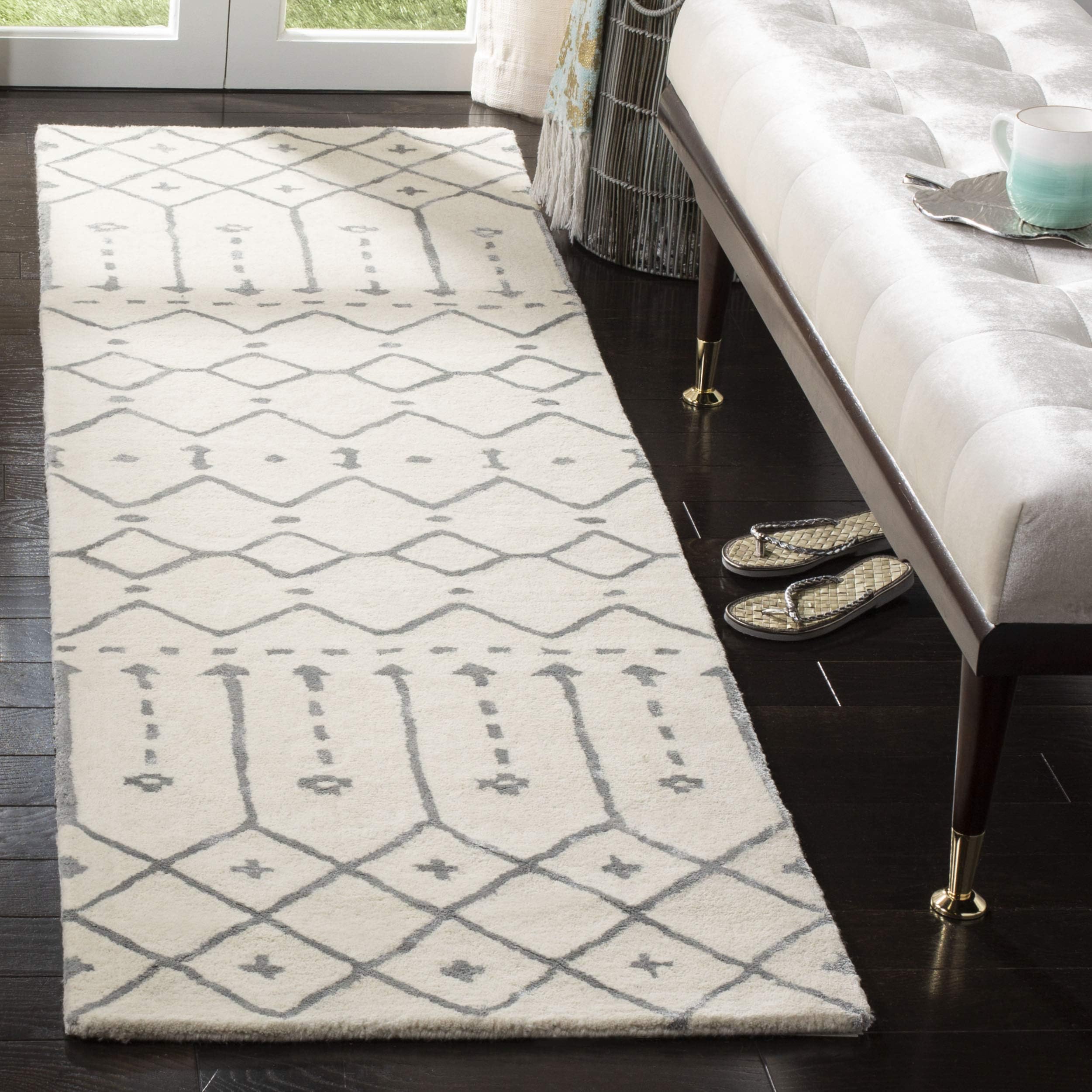 Safavieh Himalaya Collection HIM903F Handmade Wool Runner, 2' 3" x 10', Ivory/Grey