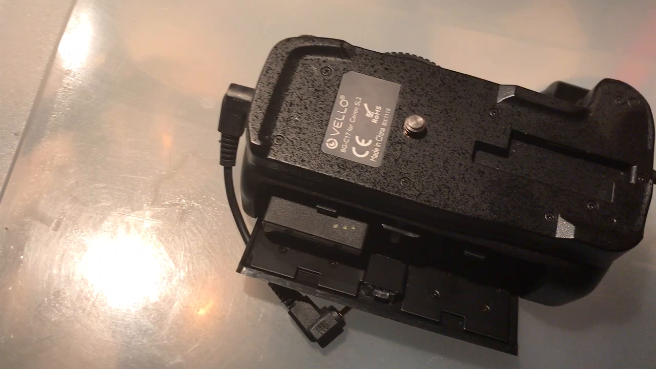 Customer reviews Vello BGC17 Battery Grip for Canon EOS