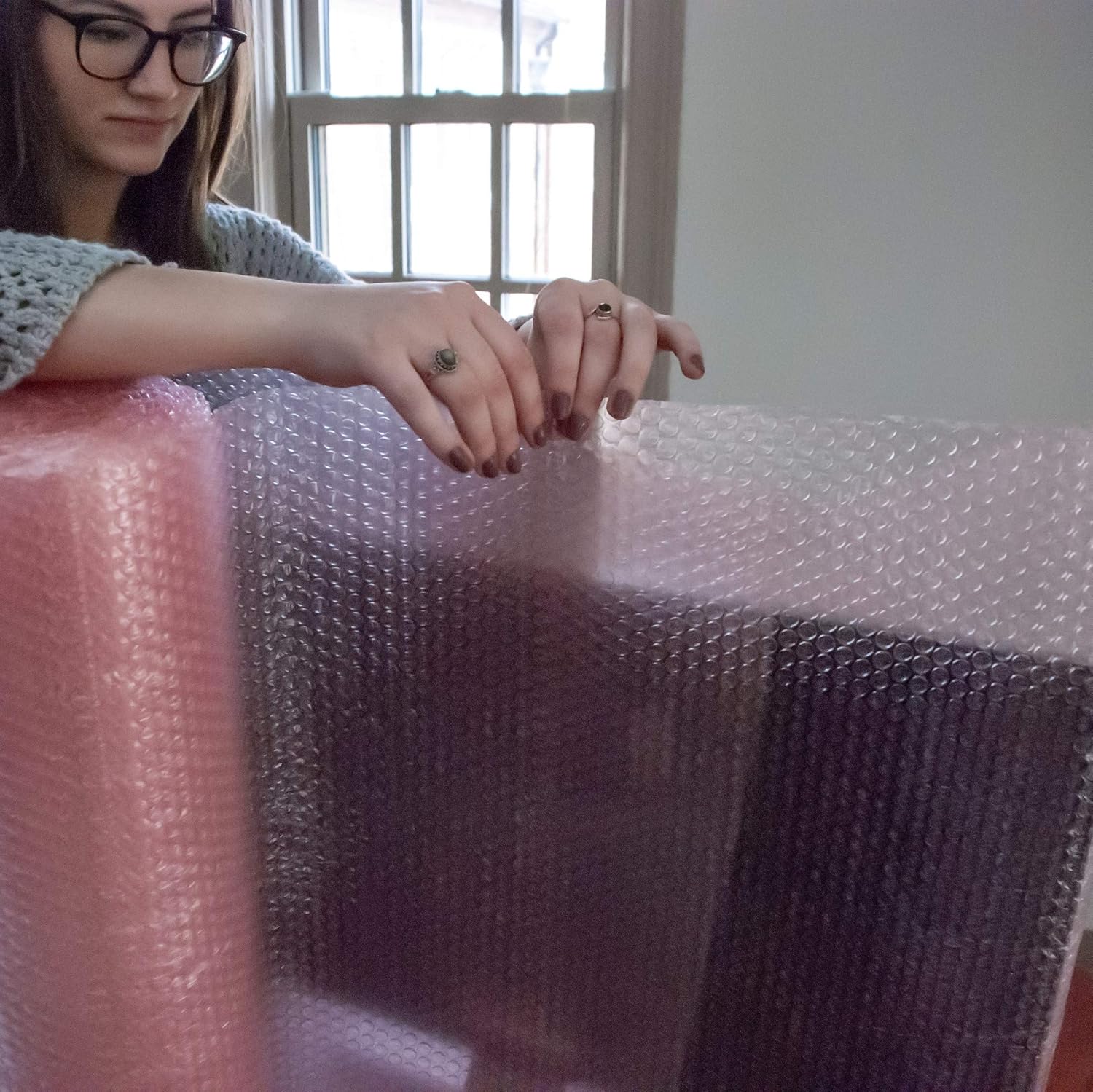 Duck Brand Anti-Static Bubble Wrap Cushioning, Extra Wide 24-Inch x 50-Feet, Pink (285793) : Office Products