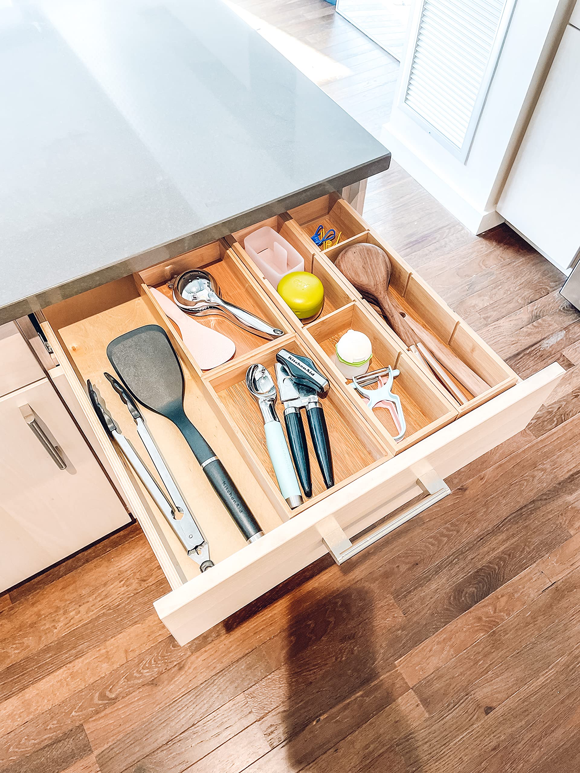 Lipper International 8884 Bamboo Wood 4-Part Drawer Organizer with Removable Dividers, 17-1/2