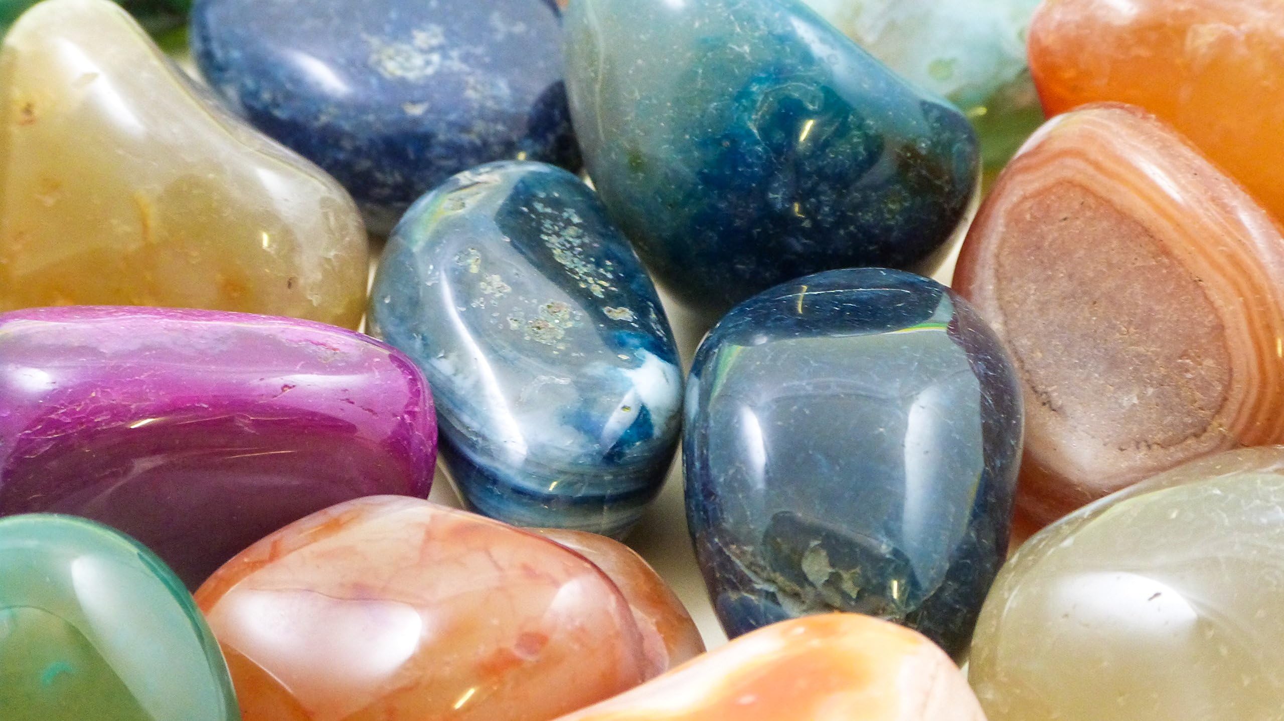 Giant Polished Gems (1kg)