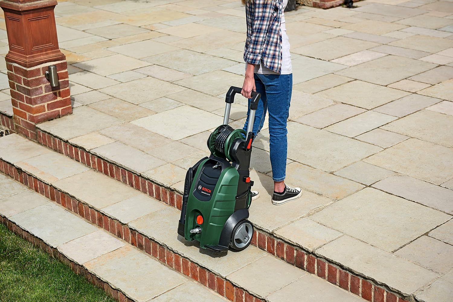 Bosch High Pressure Washer AdvancedAquatak 140 (2100 W, 140 Bar Pressure, Max. Flow Rate 450 l/h - Image 4