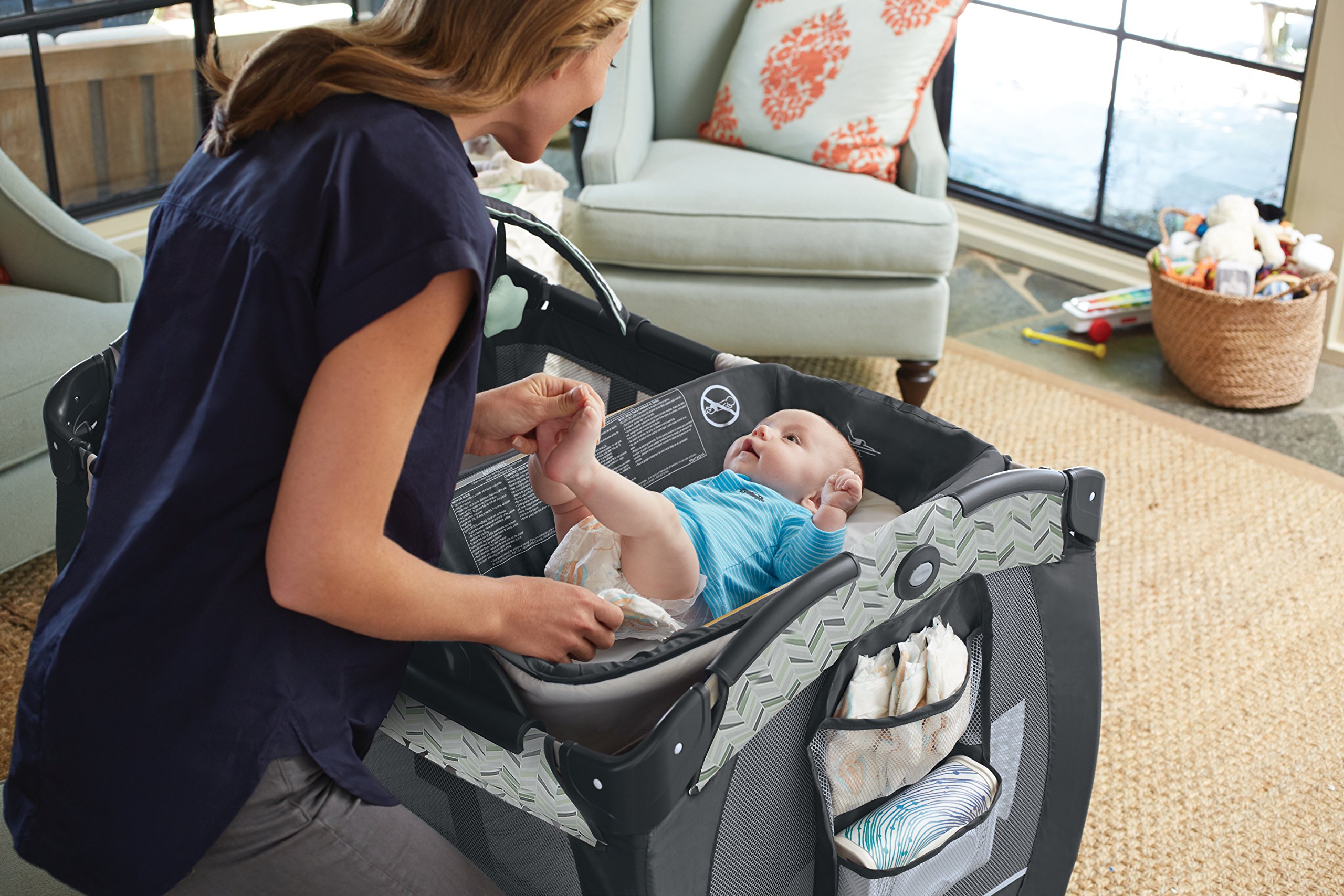 Graco Pack 'n Play Playard Reversible Napper & Changer LX