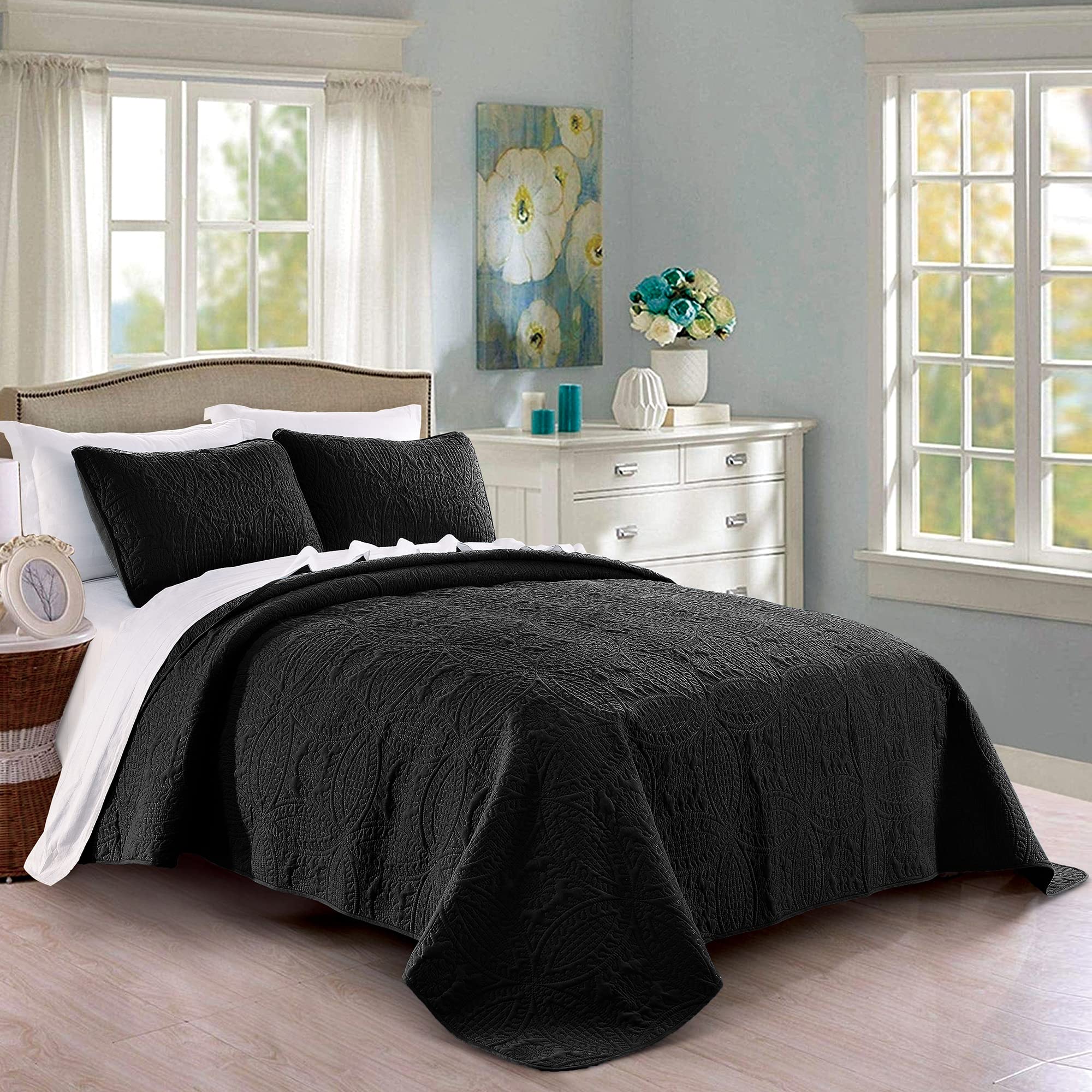 Pure Bedding Quilt Set King/Cal King/California King Size Black - Oversized Bedspread - Soft Microfiber Lightweight Coverlet for All Season - 3 Piece Includes 1 Quilt and 2 Shams, Geometric Pattern Image