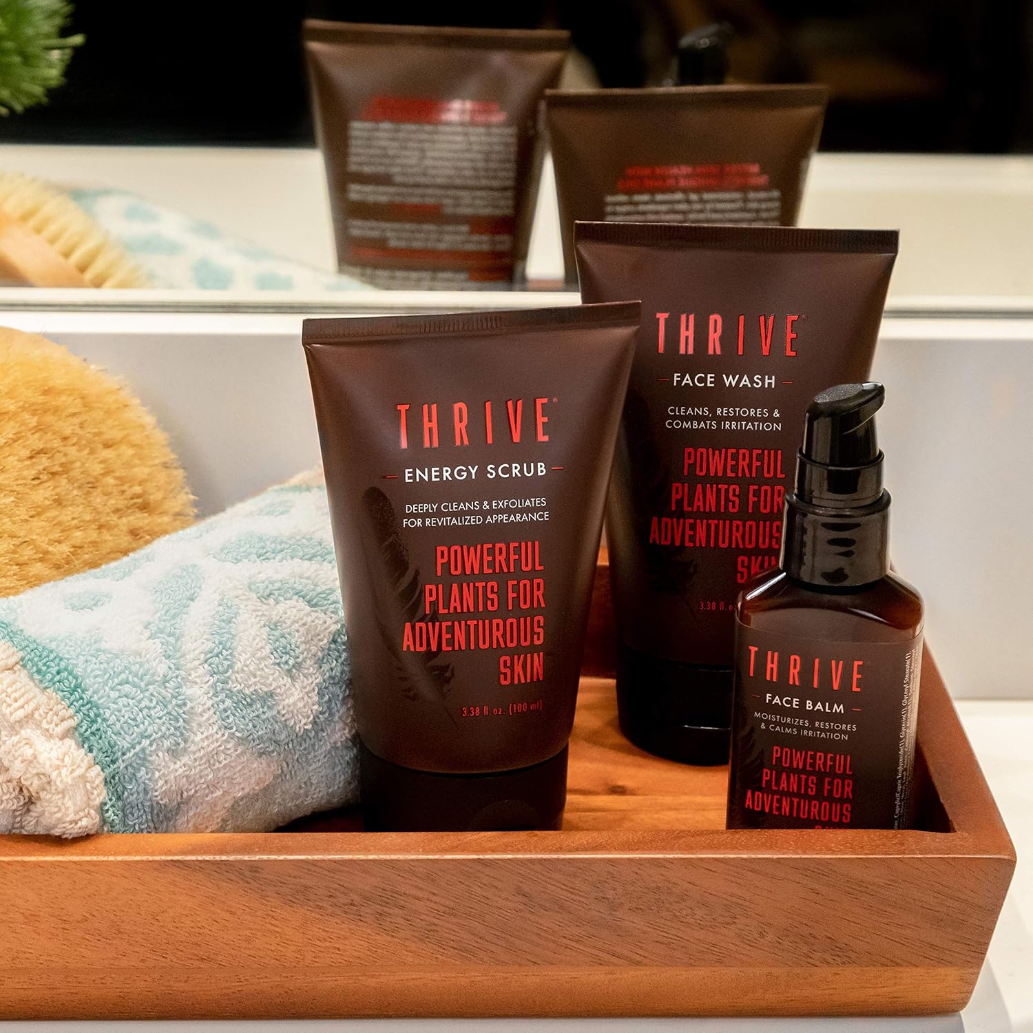 Thrive Natural Deep Clean Skincare Kit for Women & Men (3 Piece) – Gift Set with Natural Face Scrub, Wash & Moisturizing Face Lotion – Organic & Natural Ingredients – Made in USA, Vegan & Cruelty Free: Beauty