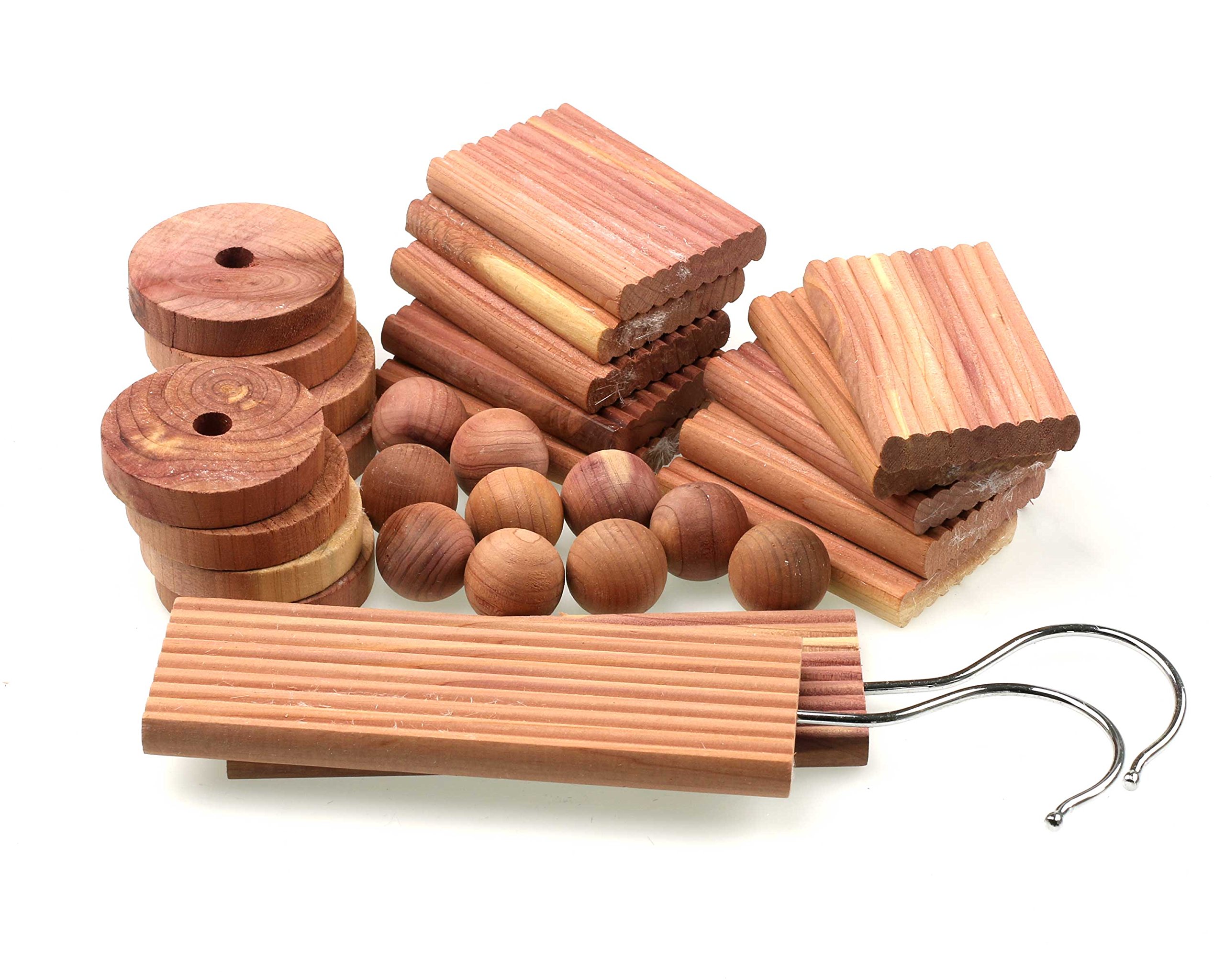 Natural Cedar Wood Moth Repellent Set – 30-Piece Assortment of Balls, Blocks & Hangers – Chemical-Free Protection for Wardrobes, Drawers & Storage – Fresh Scented, Eco-Friendly