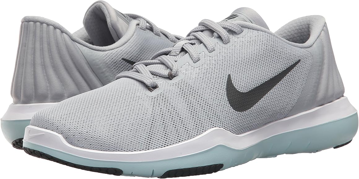 nike flex supreme training sneaker