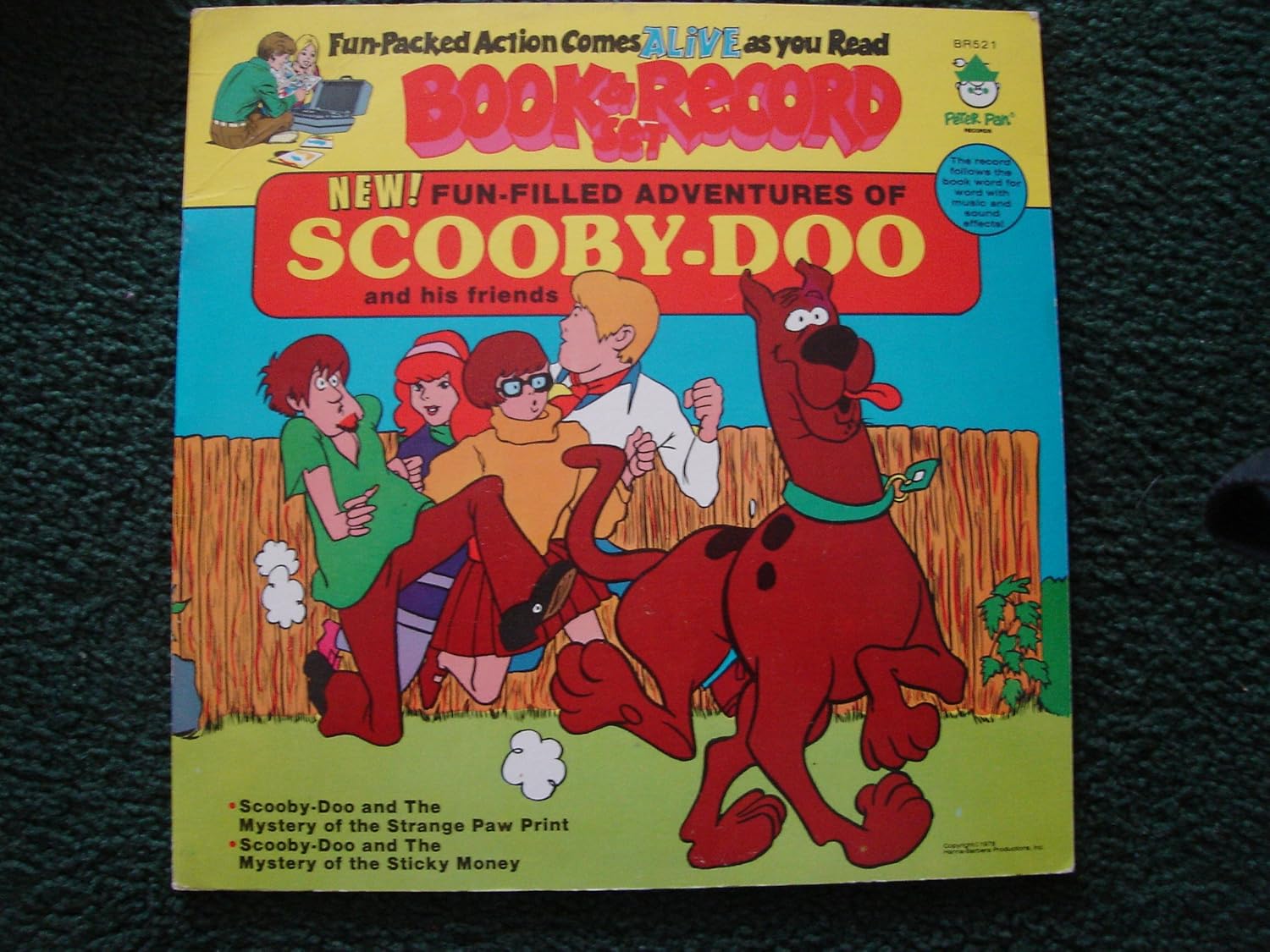  ScoobyDoo and his Friends Book and Record Set