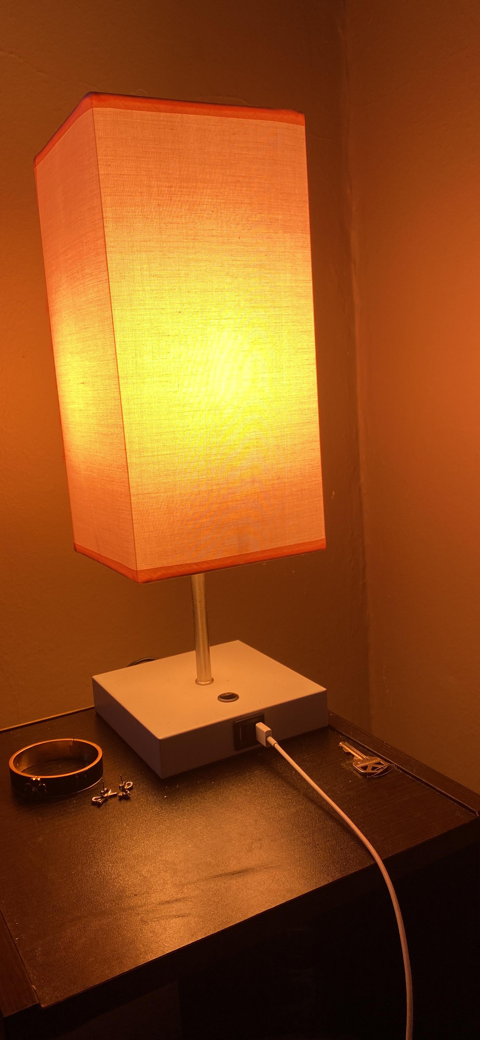 8/mo Finance USB Table Lamp, Bedside Lamp Set of 2 with Dual Useful