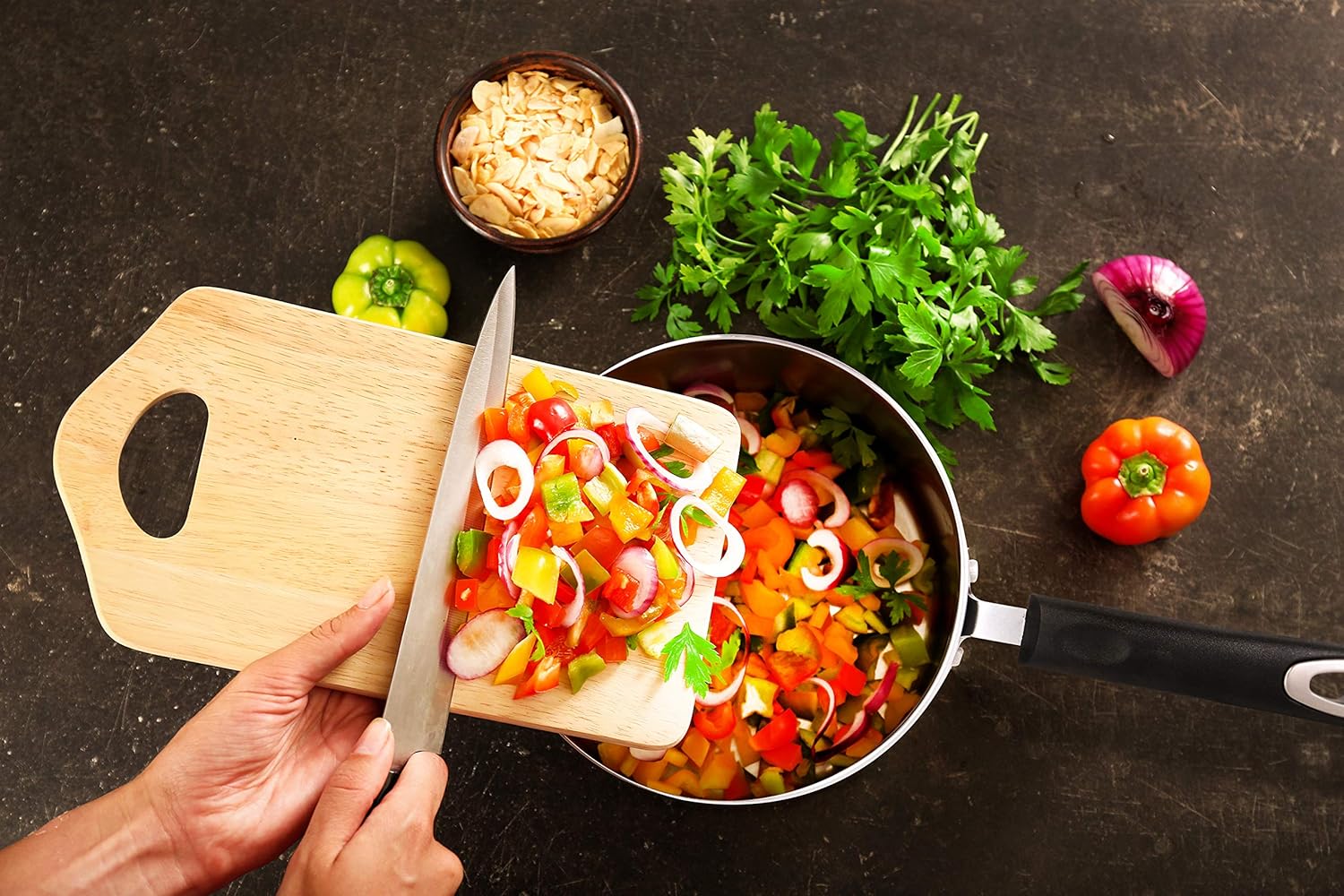 Utopia Kitchen Nonstick Saucepan Set - 1 Quart and 2 Quart - Glass Lid - Multipurpose Use for Home Kitchen or Restaurant: Kitchen & Dining