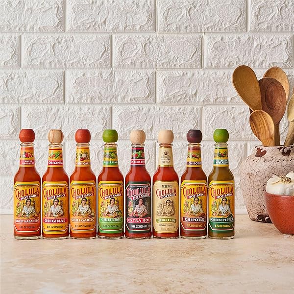 CHOLULA HOT SAUCE, EXTRA HOT, PRODUCT OF MEXICO, BLEND OF ARBOL & PIQUIN PEPPERS FOR BRINGING EXTRA HOT HEAT TO TACOS, EGGS, PIZZA AND MORE, 5 FL OZ