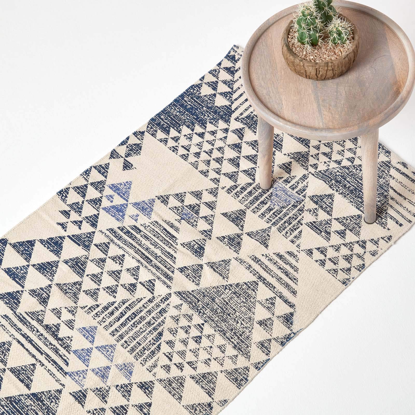 HOMESCAPES Geometric Printed Hallway Runner 'Delphi' Navy Blue & White 100% Cotton Rug Contemporary Hallway Rug, 66 x 200 cm