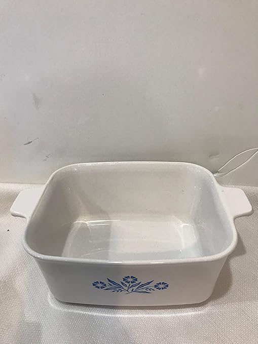 Vintage Corning Ware 1 12 Quart Cornflower Pattern White Baking Dish Casserole Usa P 4 B