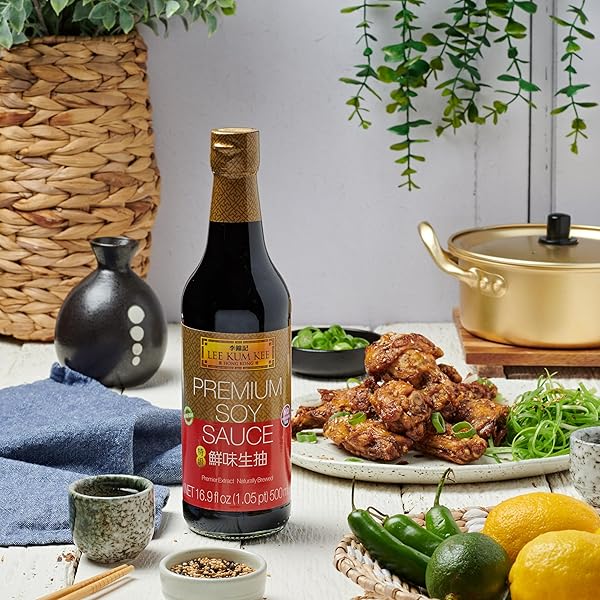 LEE KUM KEE PREMUIM SOY SAUCE (16.9 OZ – 1 PACK), NO ADDED PRESERVATIVES, RICH UMAMI FLAVOR, ALL-PURPOSE SEASONING, PERFECT FOR MARINADES, STIR-FRY, STEWS, GRAVY, AND DIPPING SAUCES