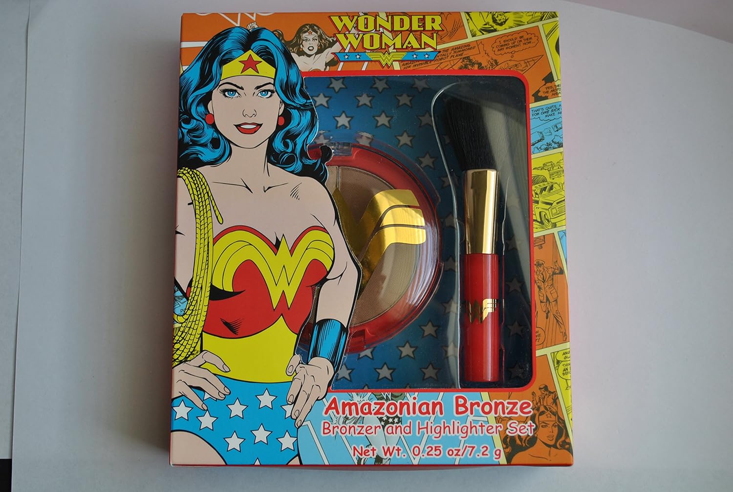 Wonder Woman Amazonian Bronze Bronzer and Highlighter Set