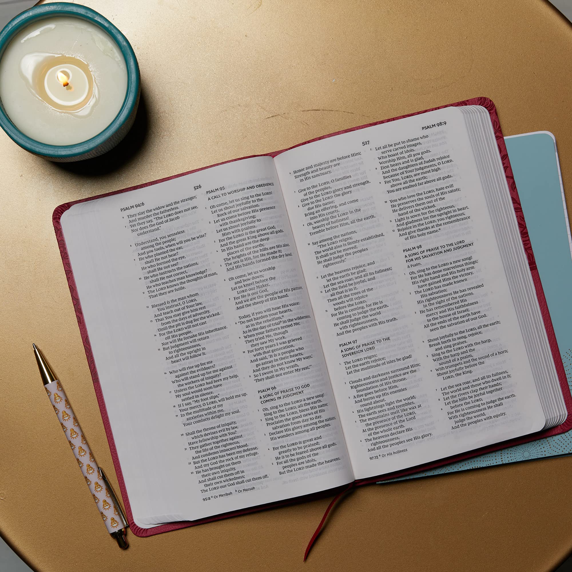 NKJV, Value Thinline Bible, Pink Leathersoft, Red Letter, Comfort Print: Holy Bible, New King James Version NKJV, Value Thinline Bible, Pink Leathersoft, Red Letter, Comfort Print: Holy Bible, New King James Version Imitation Leather