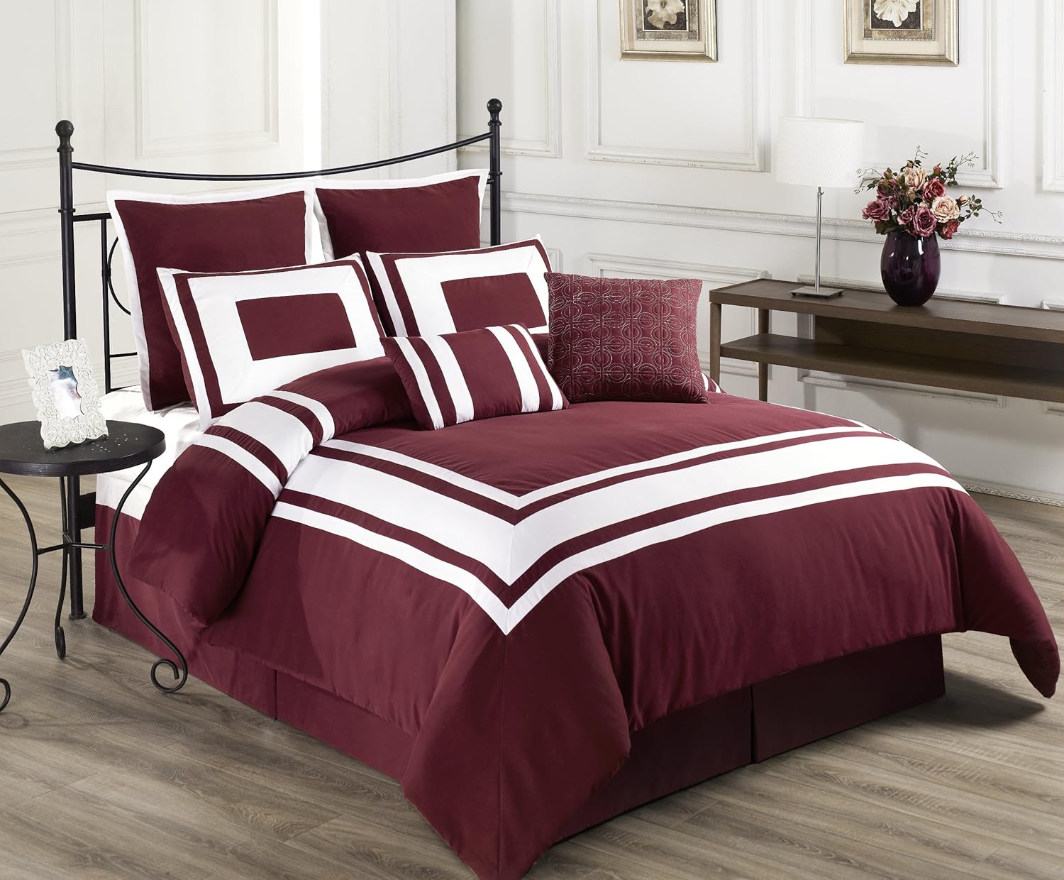Burgundy Bedding That Is Classy and Elegant