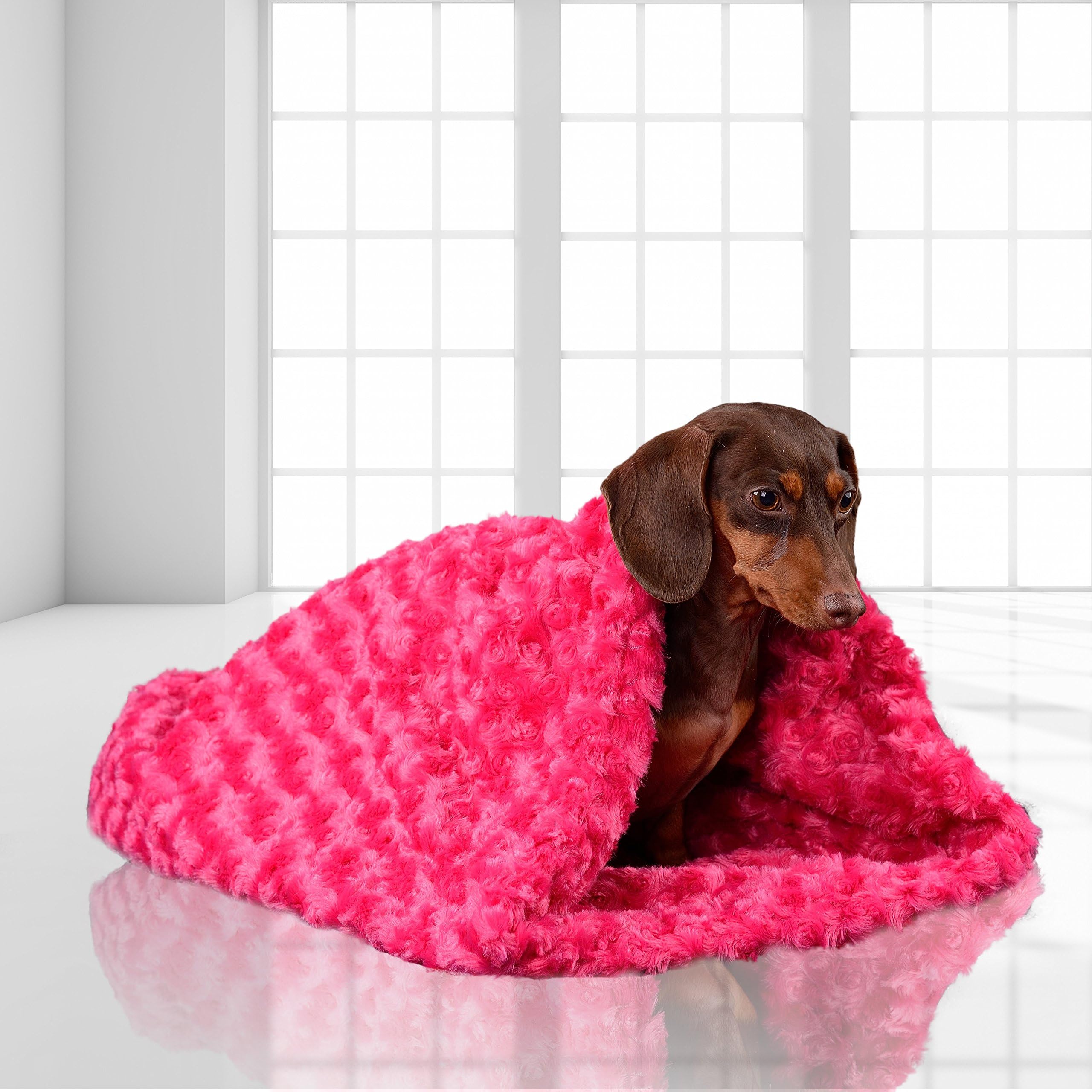 Snuggle Dog & Cat Bed - Faux Fur Cuddle (Hot Pink)
