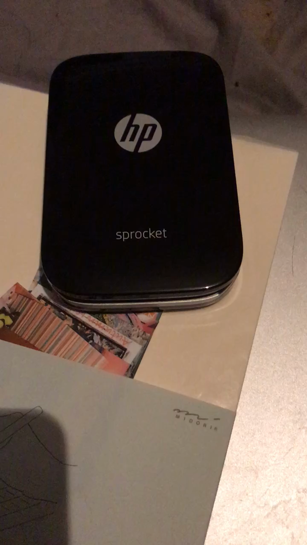 HP Sprocket Photo Printer Limited Edition, White and Rose Gold Gift Set