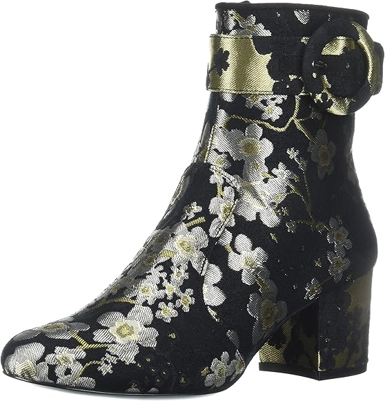 nine west quilby bootie