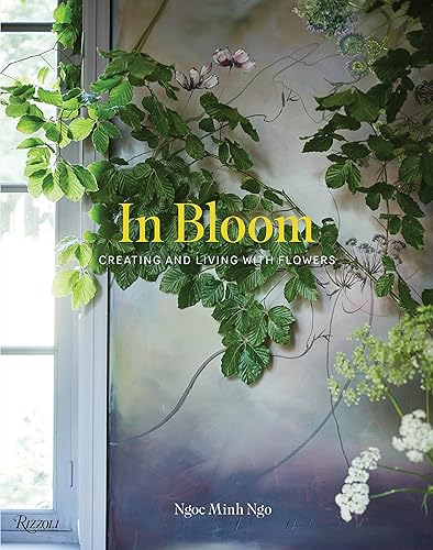 Download In Bloom: Creating and Living With Flowers PDF
