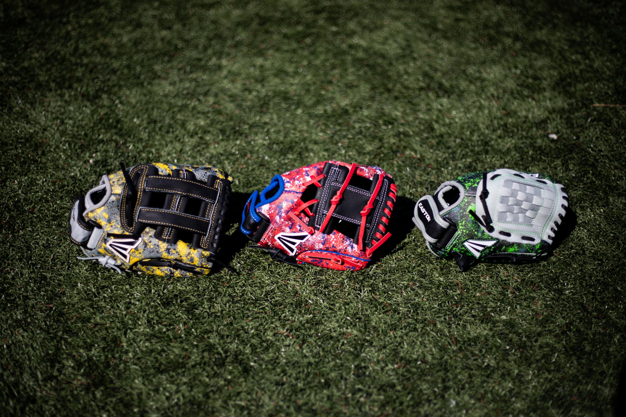 Easton | Havoc Youth Baseball Glove | Sizes 10