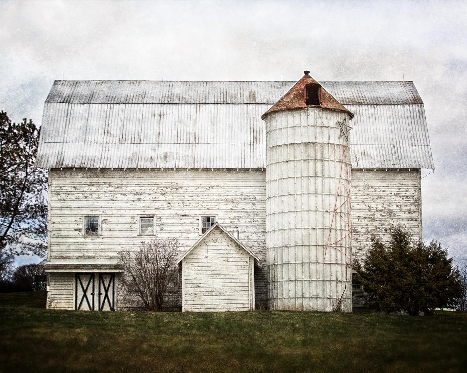 Photographs - LISA RUSSO FINE ART - Farmhouse Wall Decor 11x14” Unframed Barn Landscape Print - Country Rustic Picture of a White Barn on a Rural Farm - White, Green, Grey Living Room Art