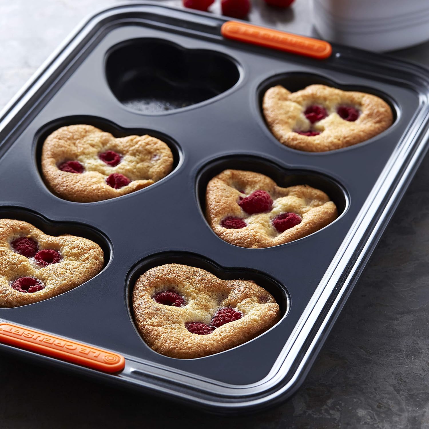 Le Creuset Toughened Non-Stick Heart Shape Muffin Tray 6 Cup, Black - Image 3