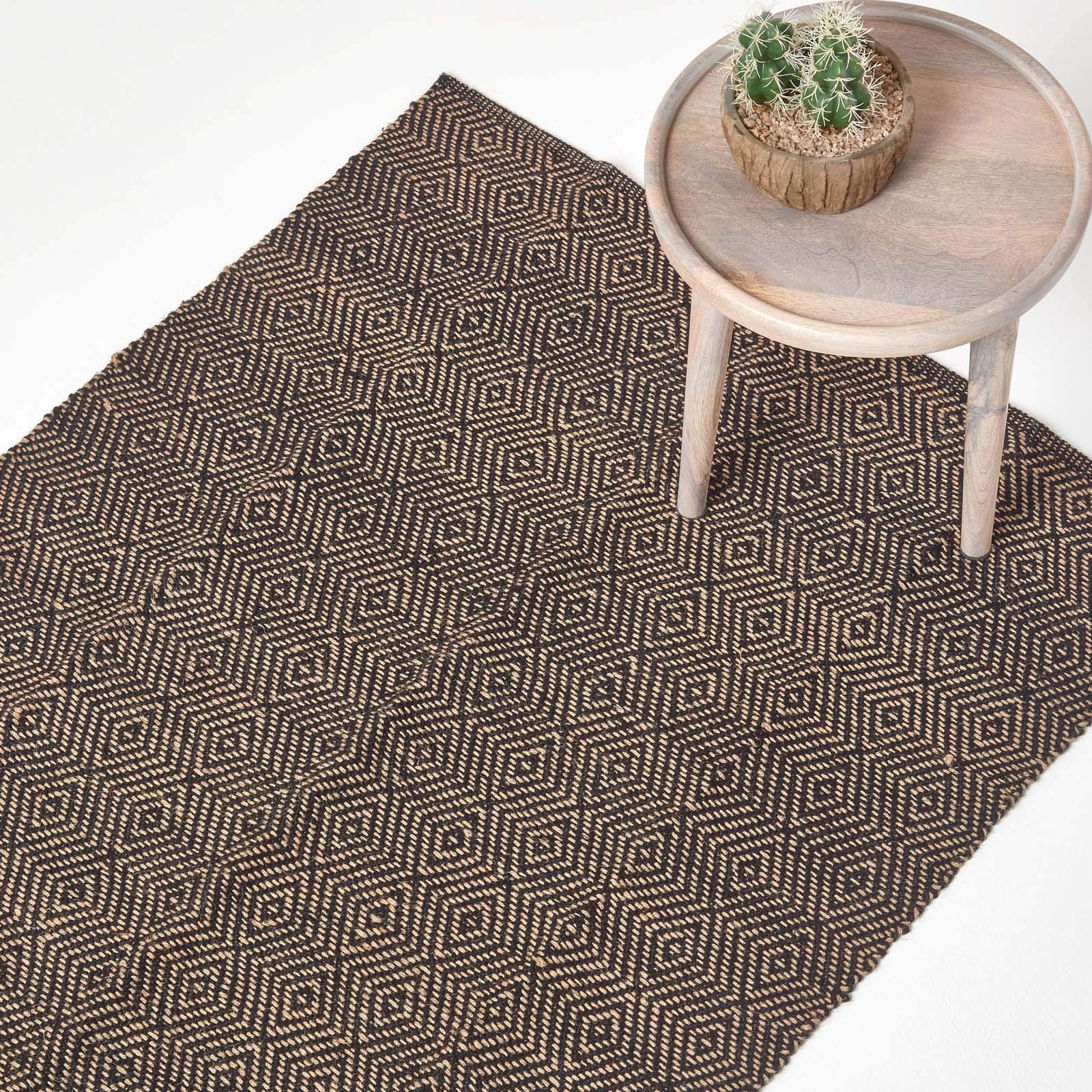 HOMESCAPES Small Modern Jute Rug Black and Natural Diamond Geometric Aztec Design 60 cm x 100 cm (2ft x 3ft) Heavy Duty Suitable for Halls, Living Rooms or Conservatories