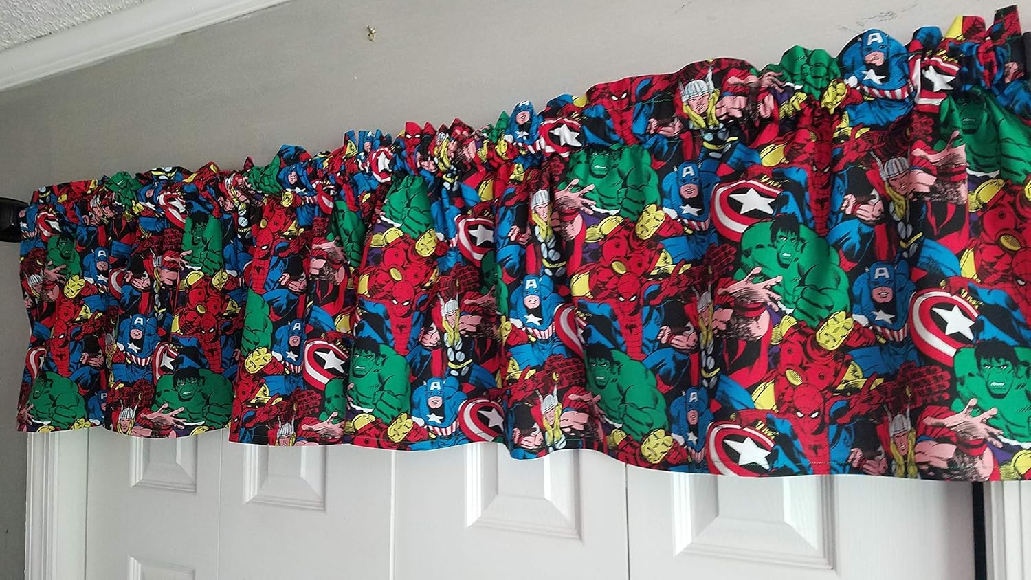 Amazon Com Marvel Avenger Curtains Vintage Marvel Avenger