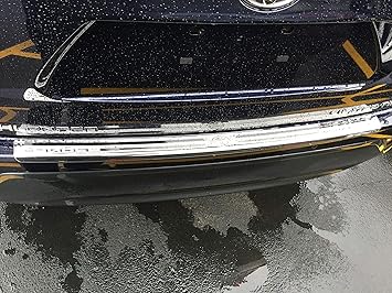 Amazon Com Toyota Genuine Highlander Rear Bumper Protector Pt924 48205 05 Dark Chrome 2020 Highlander Highlander Hybrid Automotive