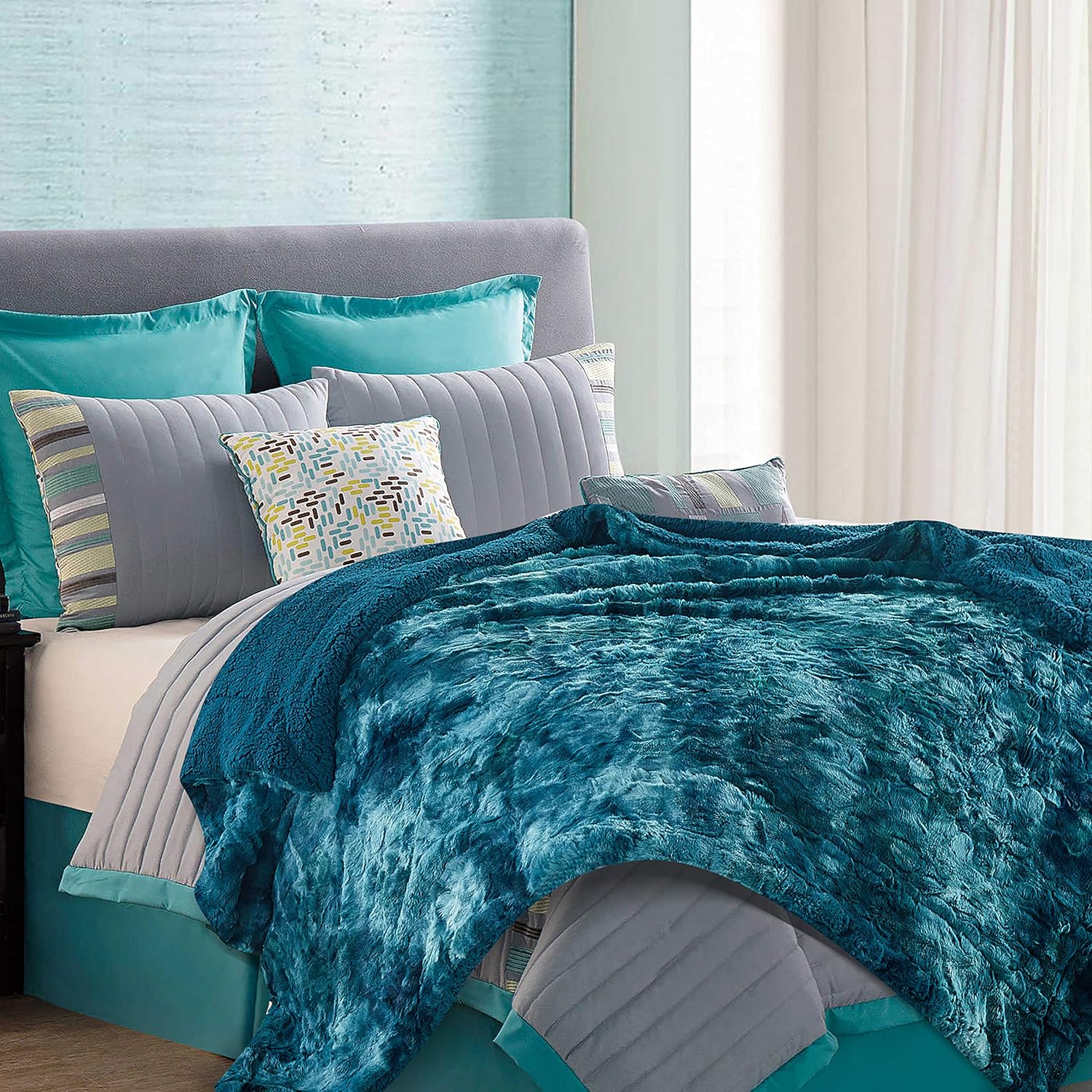 Amazoncom Chanasya Faux Fur Bed Blanket Super Soft Fuzzy Light