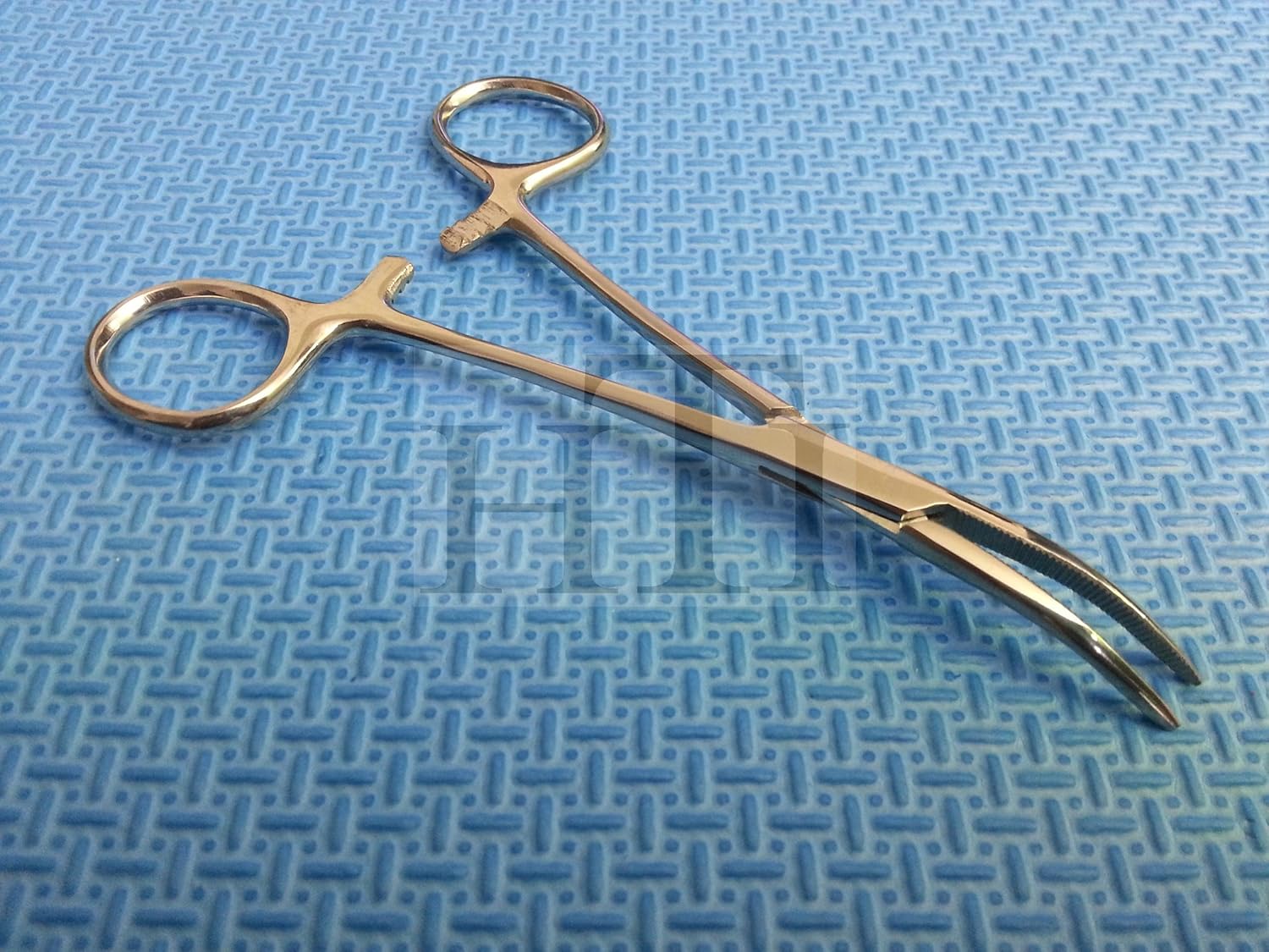 HTI BRAND Dog CAT PET Hair Puller Remover Stainless Steel HEMOSTAT Locking Forceps 5.5" Curved Full Serrated