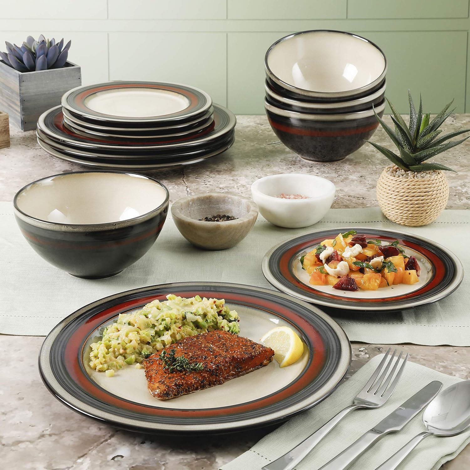  | Gibson Elite Everston 12 Piece Dinnerware Set, Red: Dinnerware Sets
