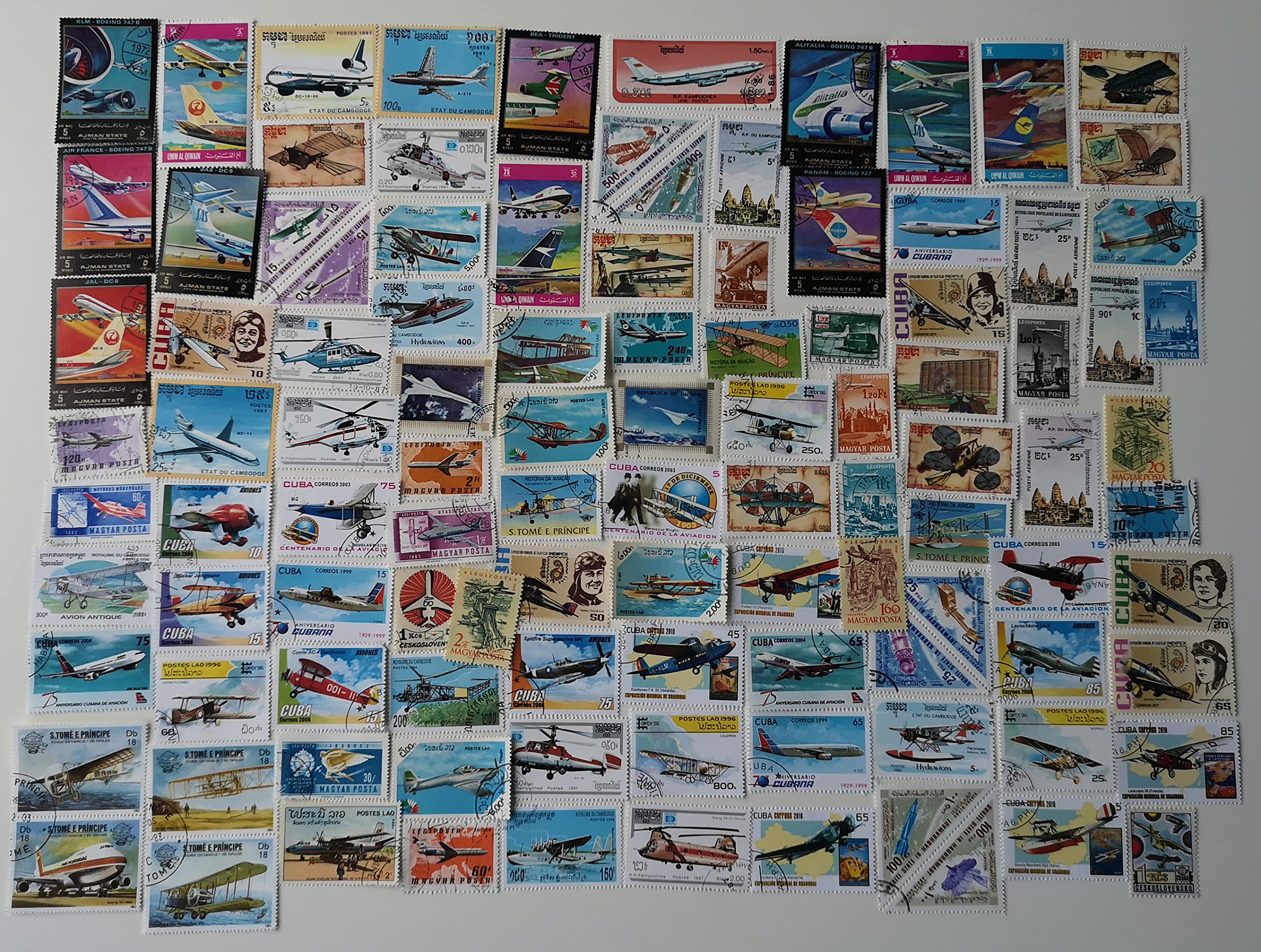 100 Different Aeroplanes/Aircraft Stamps Collection - Planes (Stamps for Collector)