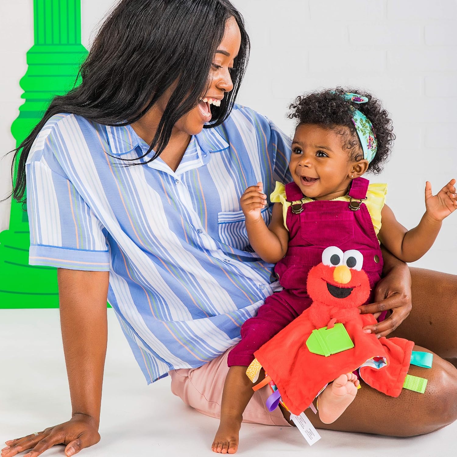 Bright Starts Sesame Street Snuggles with Elmo Baby's First Soothing Blanket, Ages 0-12 Months: Baby