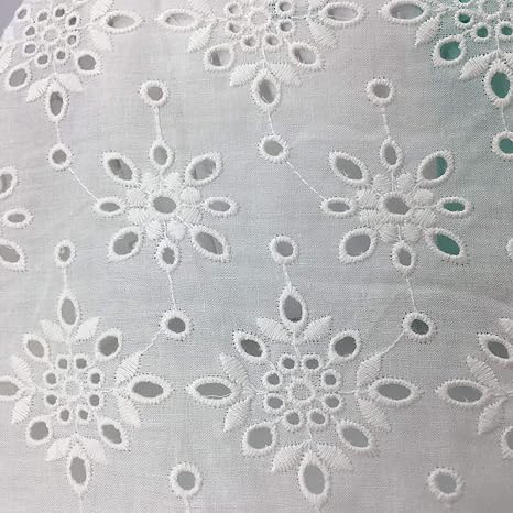Amazon 生地 布 綿100 白い綿布生地 刺繍透かしレース おしゃれ ハンドメイド 材料 衣装 ドレス ワンピース カーテン Diy 手芸 手作り 縫製用 幅130cm 長さ 2m 布 生地 通販