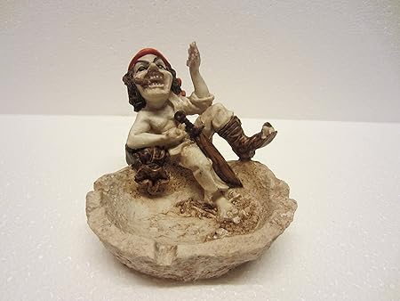 Earth Pirate Ashtray(Multicolor, 5 x 4 x 4.5 In)