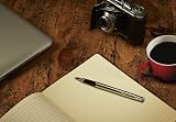 Parker Jotter Fountain Pen Stainless Steel Gold Trim Medium Nib Blue Ink view 5