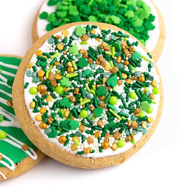 SWEETS INDEED ST PATRICKS DAY SPRINKLES – GREEN AND GOLD SHAMROCK CLOVER SPRINKLES FOR BAKING, CAKE DECORATING, CUPCAKES, COOKIES & DESSERTS – FESTIVE IRISH HOLIDAY SUGAR DECORATIONS – 4 OUNCES