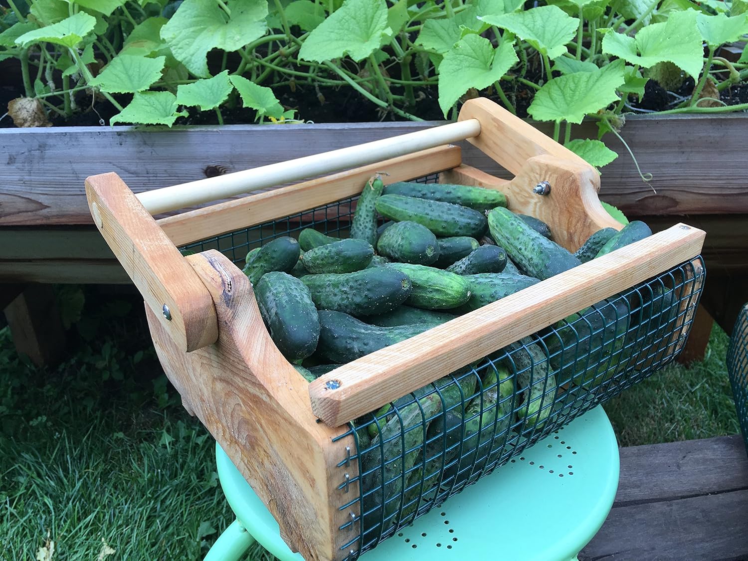 Garden Harvest Basket Fiskars Liner for Farmer's Market and Garden