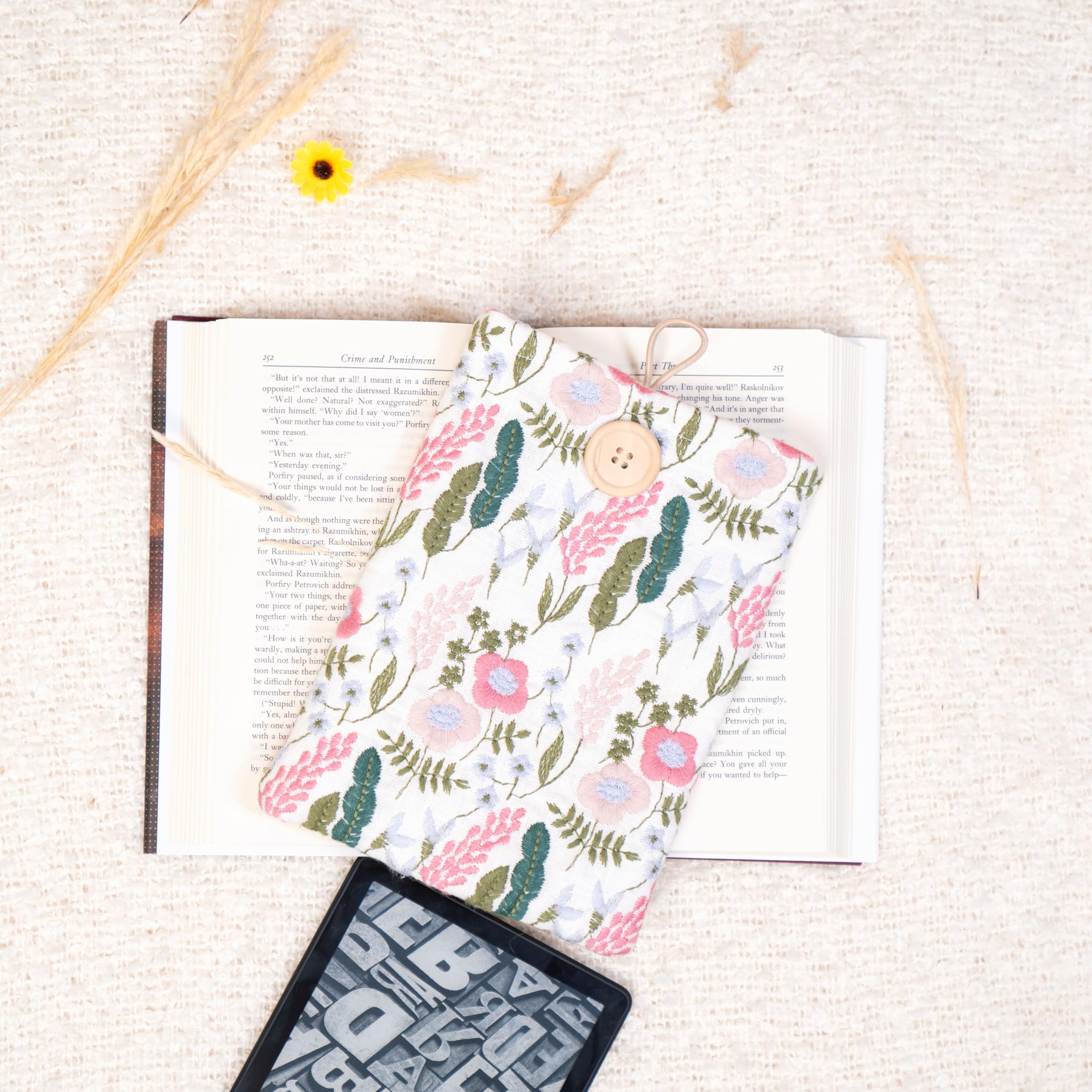 Embroidered Floral Kindle Sleeve - Compatible with Paperwhite/Basic (6''), Paperwhite (6.8''), Signature (6.8'') - Cotton Padded E-Reader Cover - Tablet Pouch (Lavender Garden - White)
