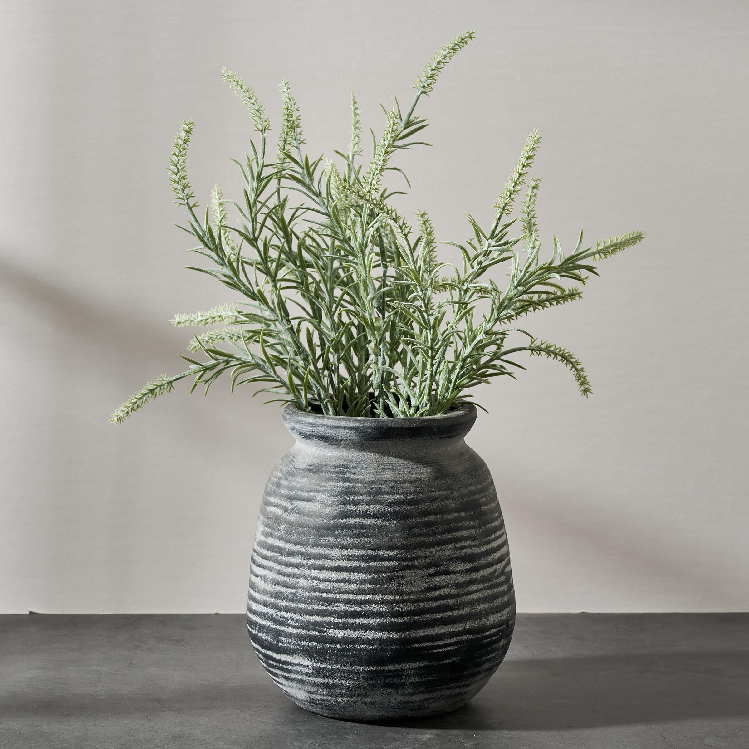 SIDUCAL Ceramic Rustic Farmhouse Flower Vase, Pottery Decorative Flower Vase for Home Decor, Table, Living Room Decoration, Shelf Decor, Mantel, 7.3 Inch, Black