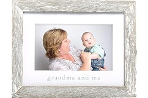 Pearhead Grandma and Me Rustic Picture Frame, New Grandmother Gift from Baby, Farmhouse Nursery Decor, Tabletop or Wall Display, 4x6 Photo Insert, Distressed Wood Mother’s Day Present