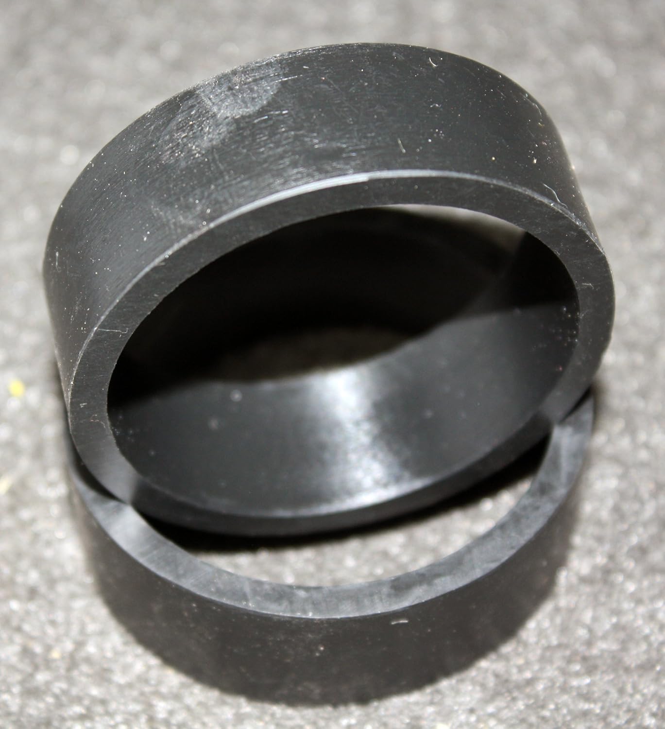 2 Superior Dixie Distributing 2706357 Zinc Coated Intake Manifold