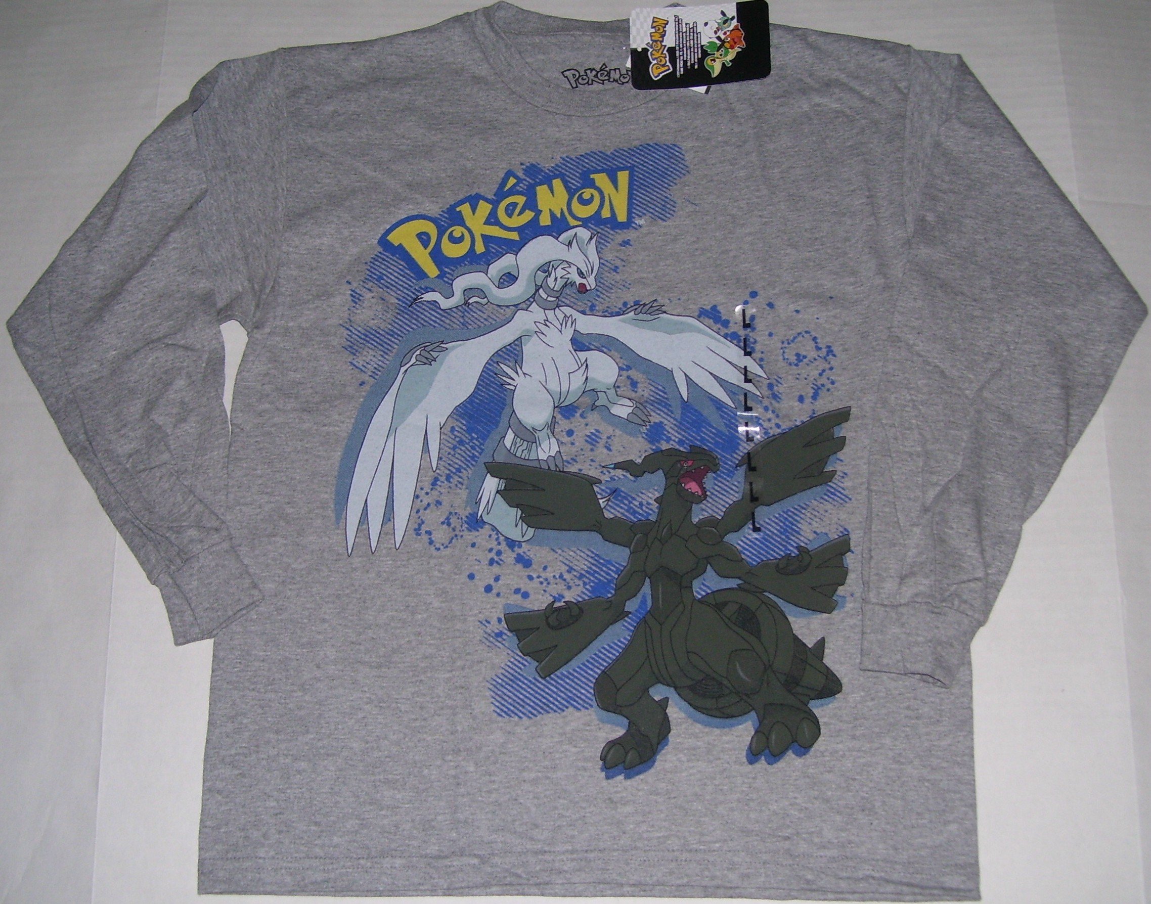 Pokemon Black White Reshiram Zekrom Long Sleeve Game T Shirt Youth Xl 12 14 Amazon Com Books