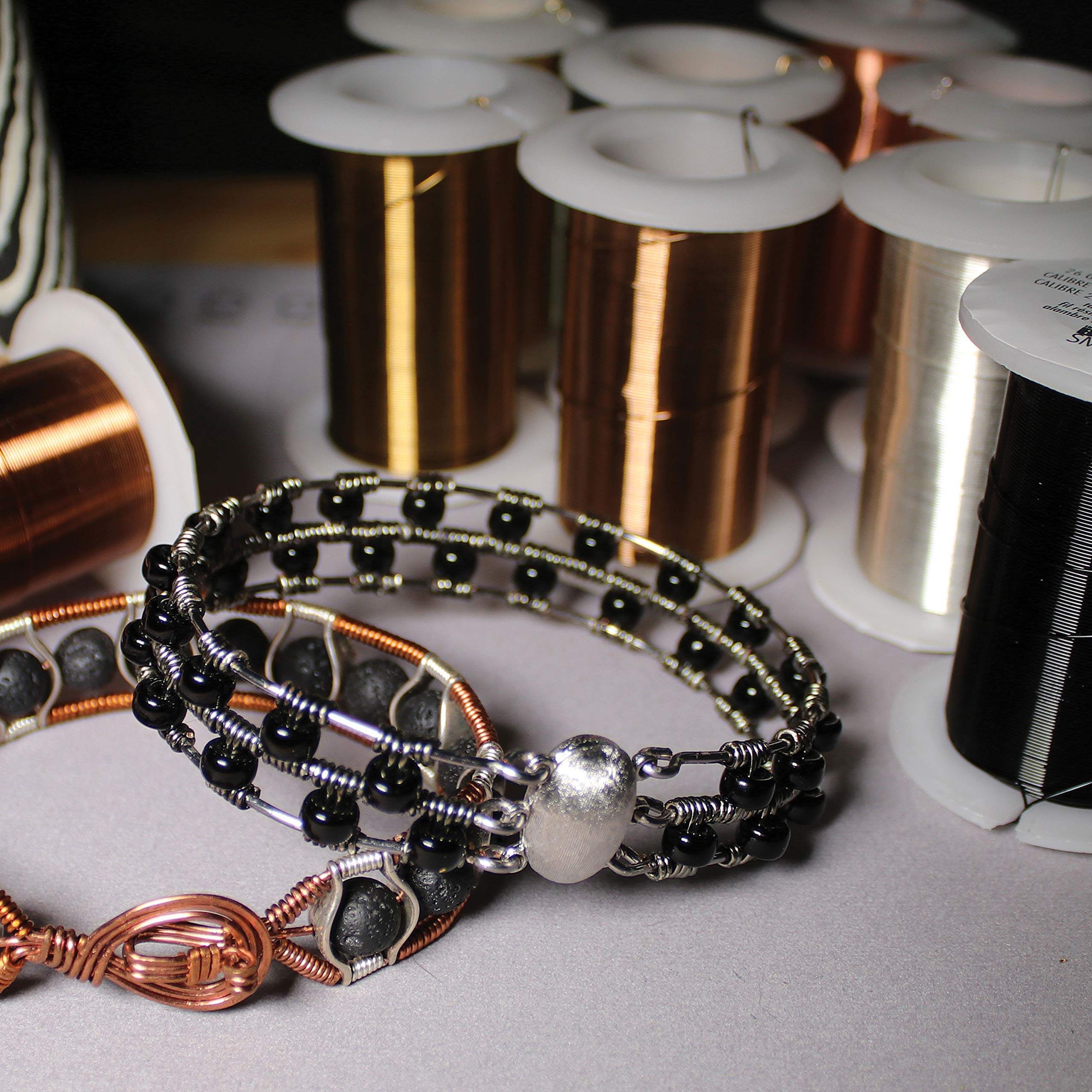 The Beadsmith Wire Elements 20-Gauge Lacquered Tarnish-Resistant Copper Wire for Jewelry Making, 15 Yard, 13.72 Meter Spool (Gold)